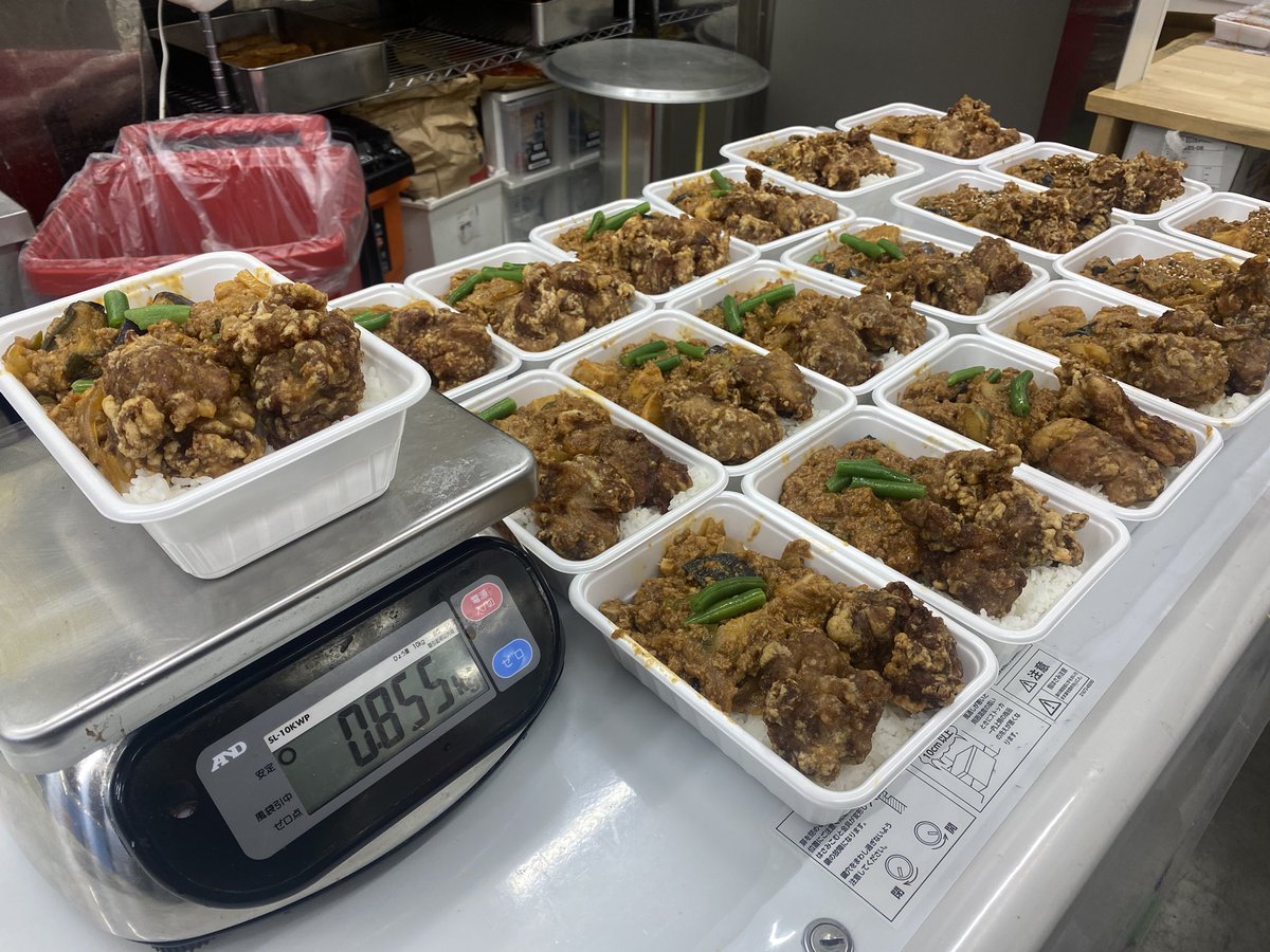 divemamuru's tweet photo. ピリ辛フォアグラ入り麻婆茄子弁当完成(((o(*ﾟ▽ﾟ*)o)))
キッチンDIVE御徒町店で販売中🦆🦆🦆
キッチンDIVEに来てね(((o(*ﾟ▽ﾟ*)o))) https://t.co/HdAdzSJHOA