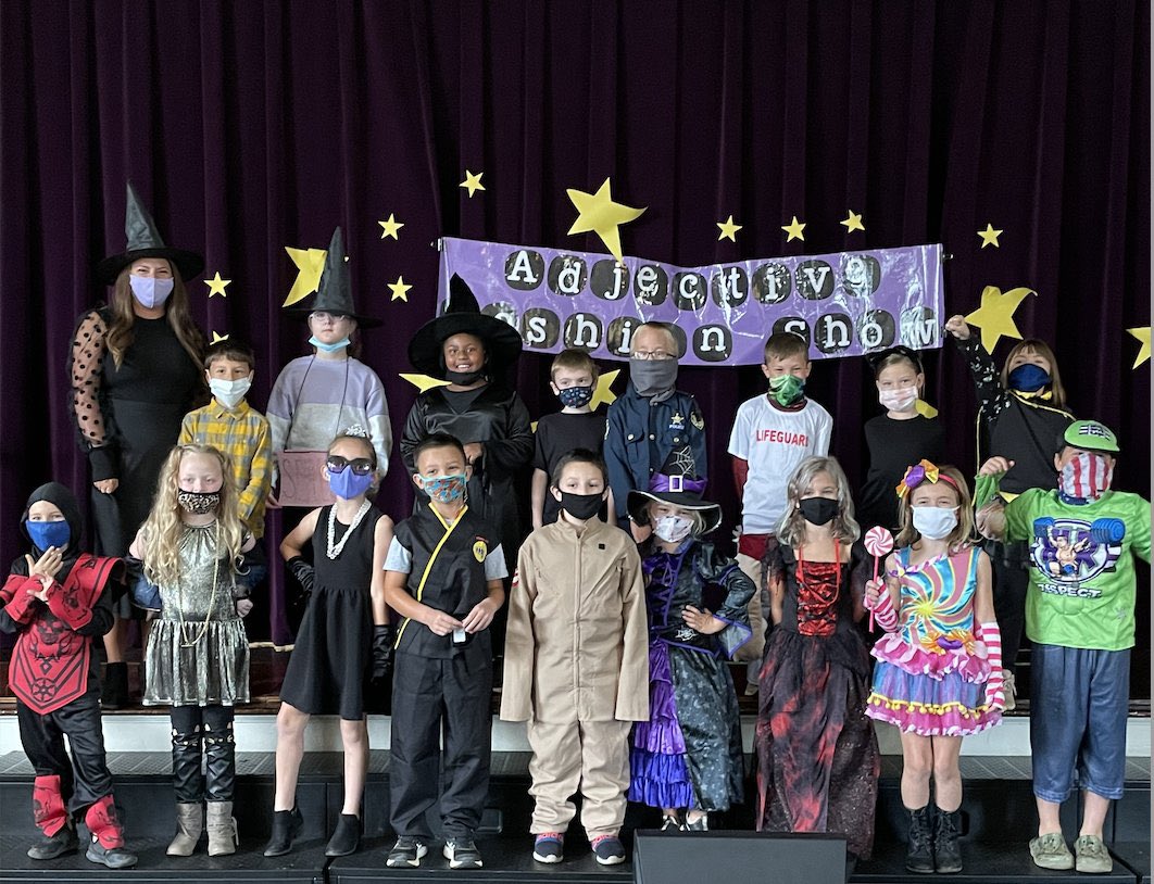 2nd graders had an amazingly awesome Adjective Fashion Show on Monday.  We loved hearing them describing their outfits and seeing their creativity.  Thanks <a href="/jordan2teach/">Mrs. Jordan</a>, <a href="/amanda_trexler/">Amanda</a>, <a href="/bheard_RES/">Brandi</a>, &amp; <a href="/KepleyJessica/">Jessica Kepley</a> for making learning so incredibly fun!