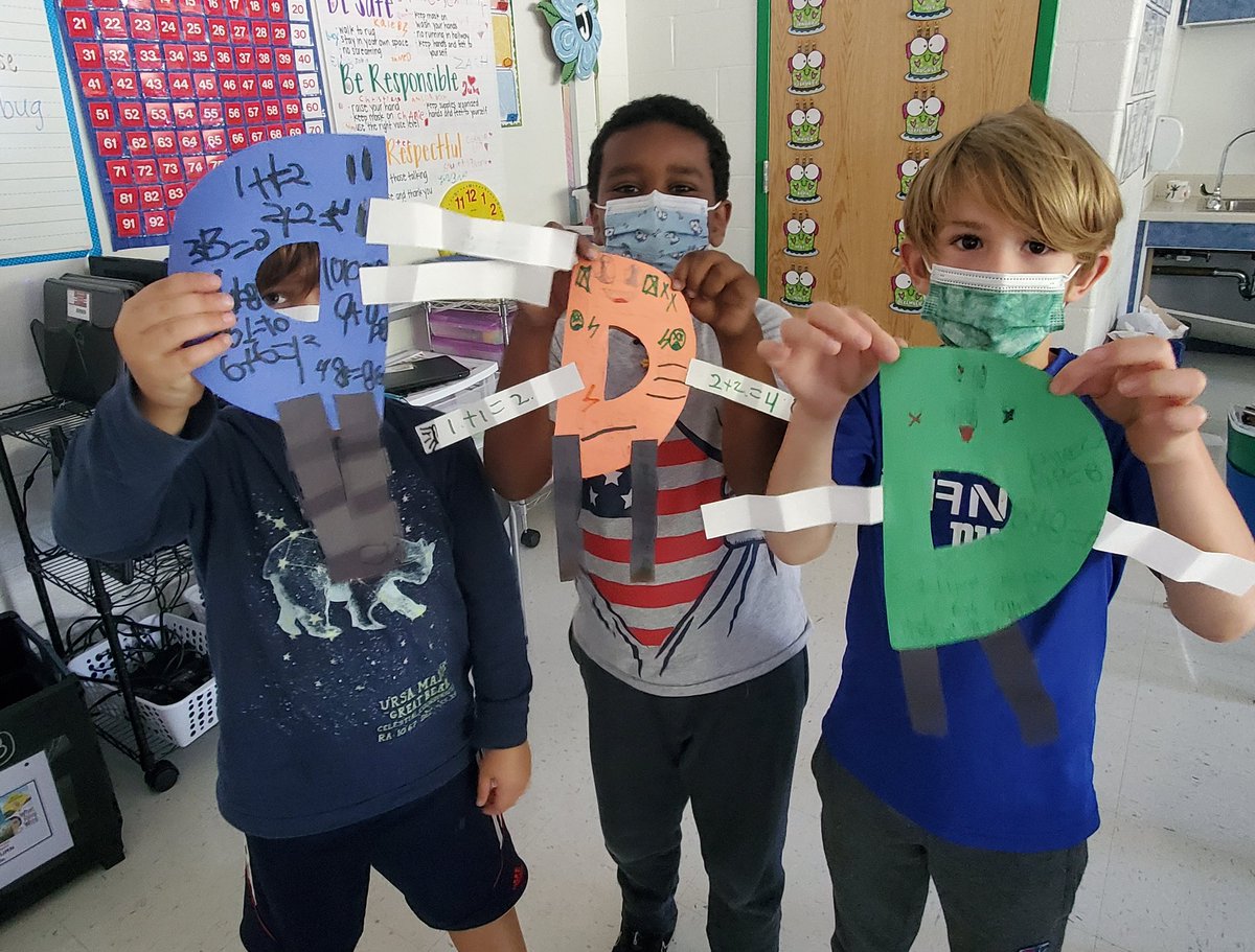 JarboeFirsties's tweet photo. It was all about doubles today in math as we created our Doubles Dude and Dudettes #mathcraft @StratfordLndgES https://t.co/4fOqTczsnb