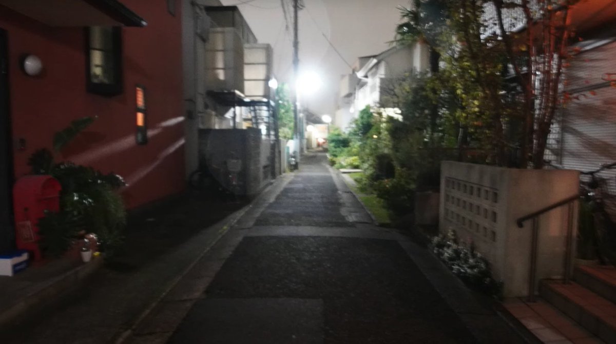 steadify1's tweet image. 【Steadify販売終了まであと２日🔥‼️‼️‼️】
この2枚の画像を見てください！！1枚目はSteadify無し、2枚目はSteadifyを使用して撮影したものです‼️三脚なしでこんなに手ブレを抑えられるの、すごくないですか🤩⁉️移動も楽々で快適に撮影しましょ😆👍✨あと2日で販売終了‼️‼️🔥

camp-fire.jp/projects/view/…