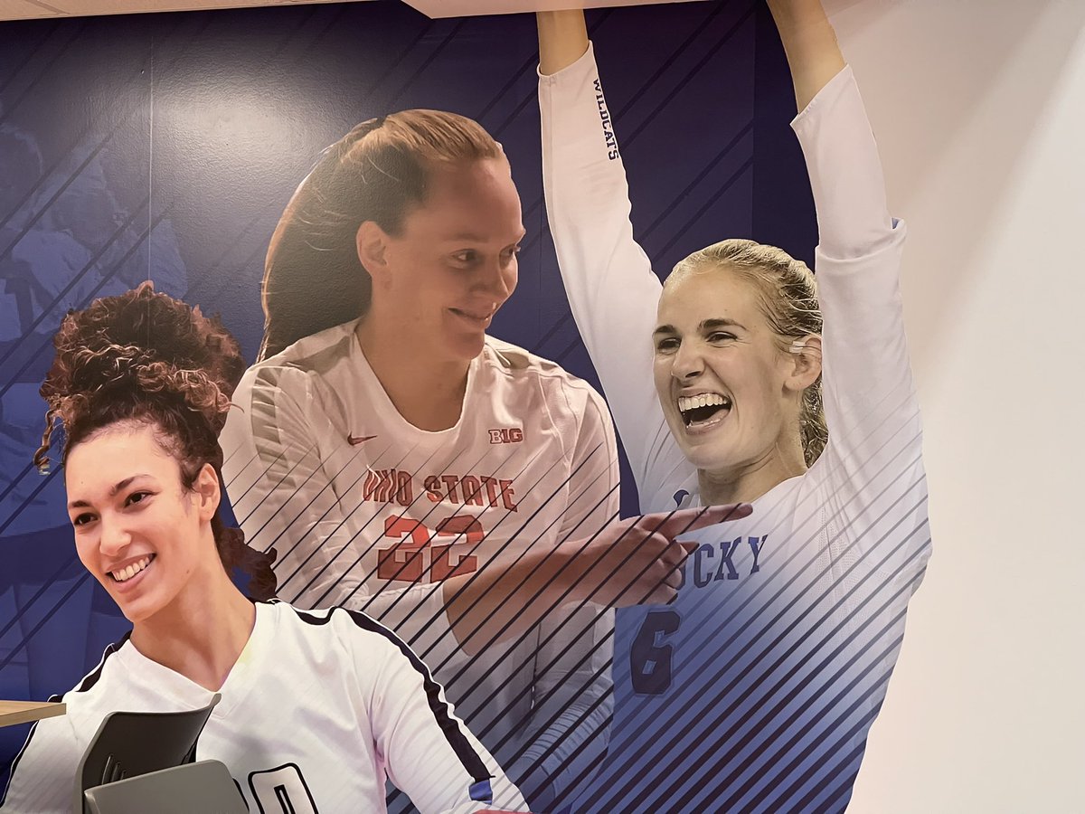 BiomechAjit's tweet image. Oops, old man Twitter fail…let’s try again. Who’s that on the wall at @MintonetteSport ? @TheOhioStateDPT do you recognize that famous @KentuckyVB player?