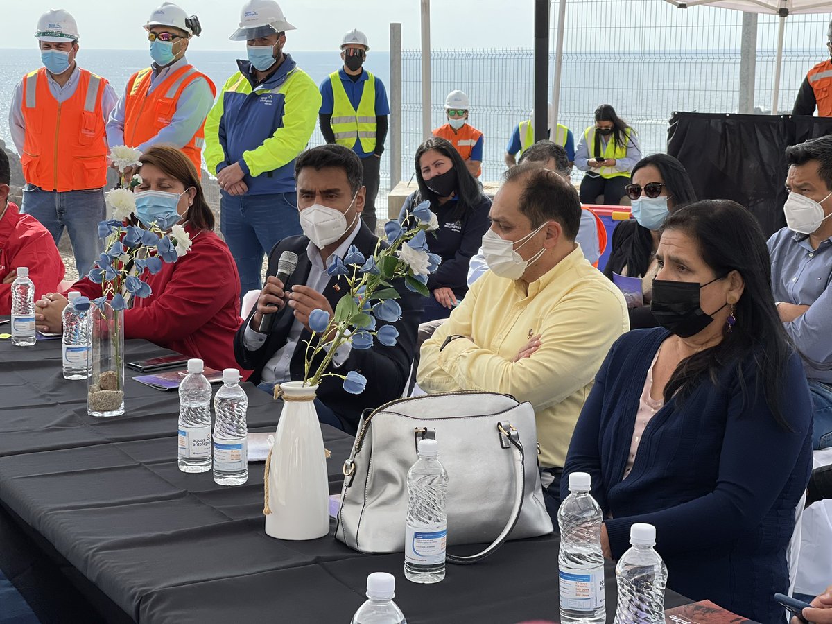 DPRAntofagasta's tweet photo. Hoy se cumple un año de operaciones en la 📍 desaladora de #Tocopilla perteneciente a @Aguas_Antof , siendo la primera ciudad de Latinoamérica con más de 20 mil habitantes en cubrir todo su requerimiento de consumo de agua a partir de tecnología de desalación 🥳👏🏻🤩 https://t.co/6G04vLowsK