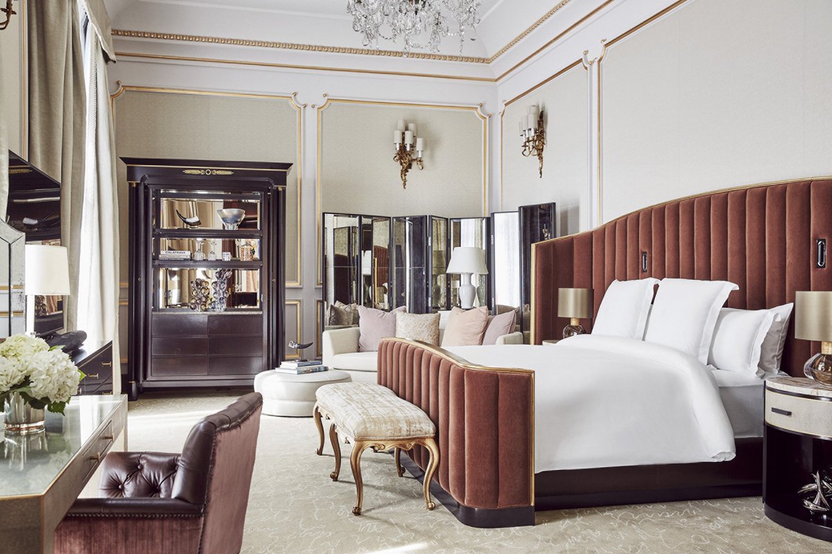 cppluxury's tweet photo. Four Seasons Hotel Madrid unveils its spectacular Royal Suite

#FourSeasons #FourSeasonsHotels #FourSeasonsHotelMadrid #Madrid #FSMadrid #RoyalSuite #SuiteLife #Royal #royalty #luxury #luxuryhotel @FourSeasons https://t.co/RJLcH3ScTs