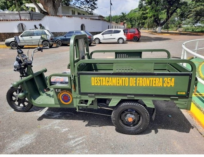 INICIATIVAS Y MOTOR INDUSTRIAL MILITAR FCr6RXsX0AAY-2I?format=jpg&name=900x900