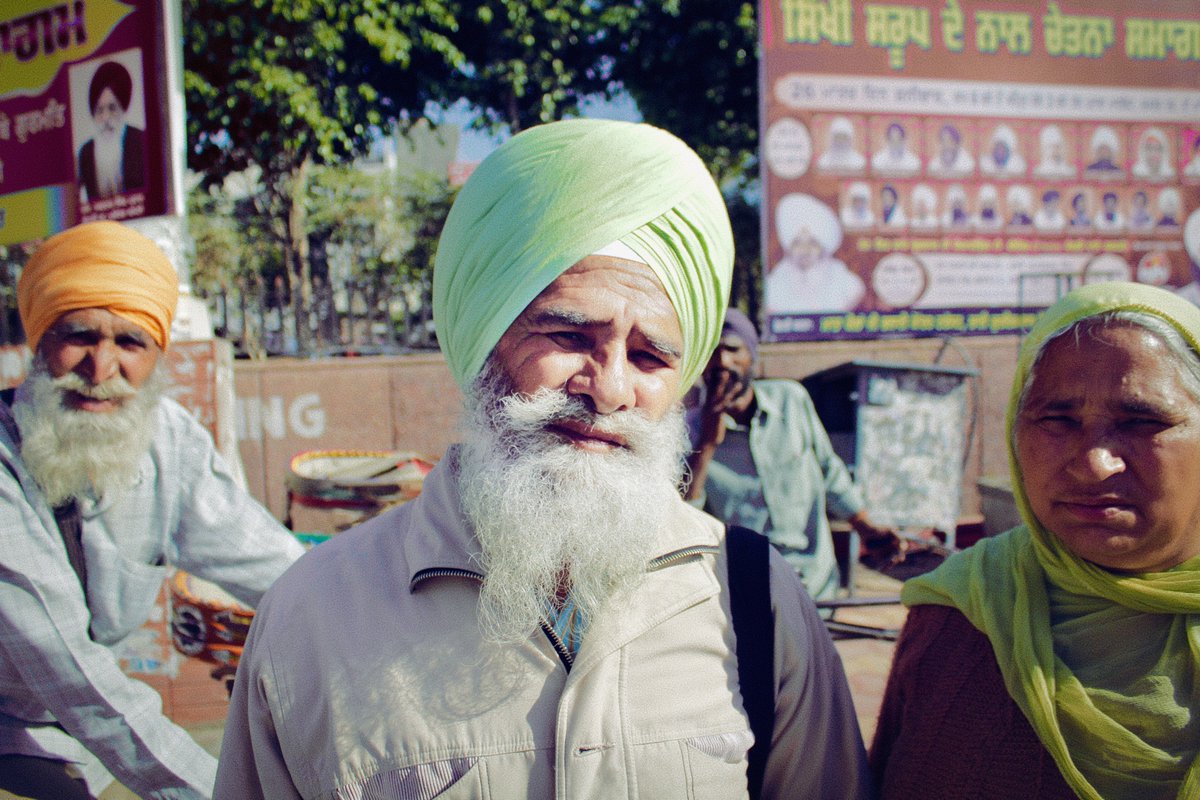 _101faces's tweet image. "LEAVE BRITNEY ALONE" number #90 in the 101beards series.

Be the first on our disc! to join the early raffle.
discord.gg/crn2XcFxF6

#nftcollectors #nft #nftcollector #nftdrop #nftshill #NFTCommunity #NFT #NFTGiveaway #Sikhs #sikhi #sikhism #FreeBritney #LEAVEBRITNEYALONE