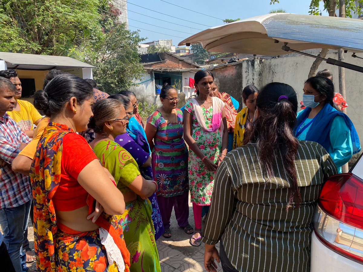 SVEEPDNH2021's tweet photo. #SVEEP awareness programme at Kathiyawadi Chawl, Bavisa Falia, Silvassa about the use of EVM, VVPAT, helpline no. 1077 and cVIGIL app etc. #ECISVEEP #SVEEPDNH  @tapasyaraghav
 @CollectorDnh
@DNH_DMA @ECISVEEP https://t.co/unz7sAQJSo