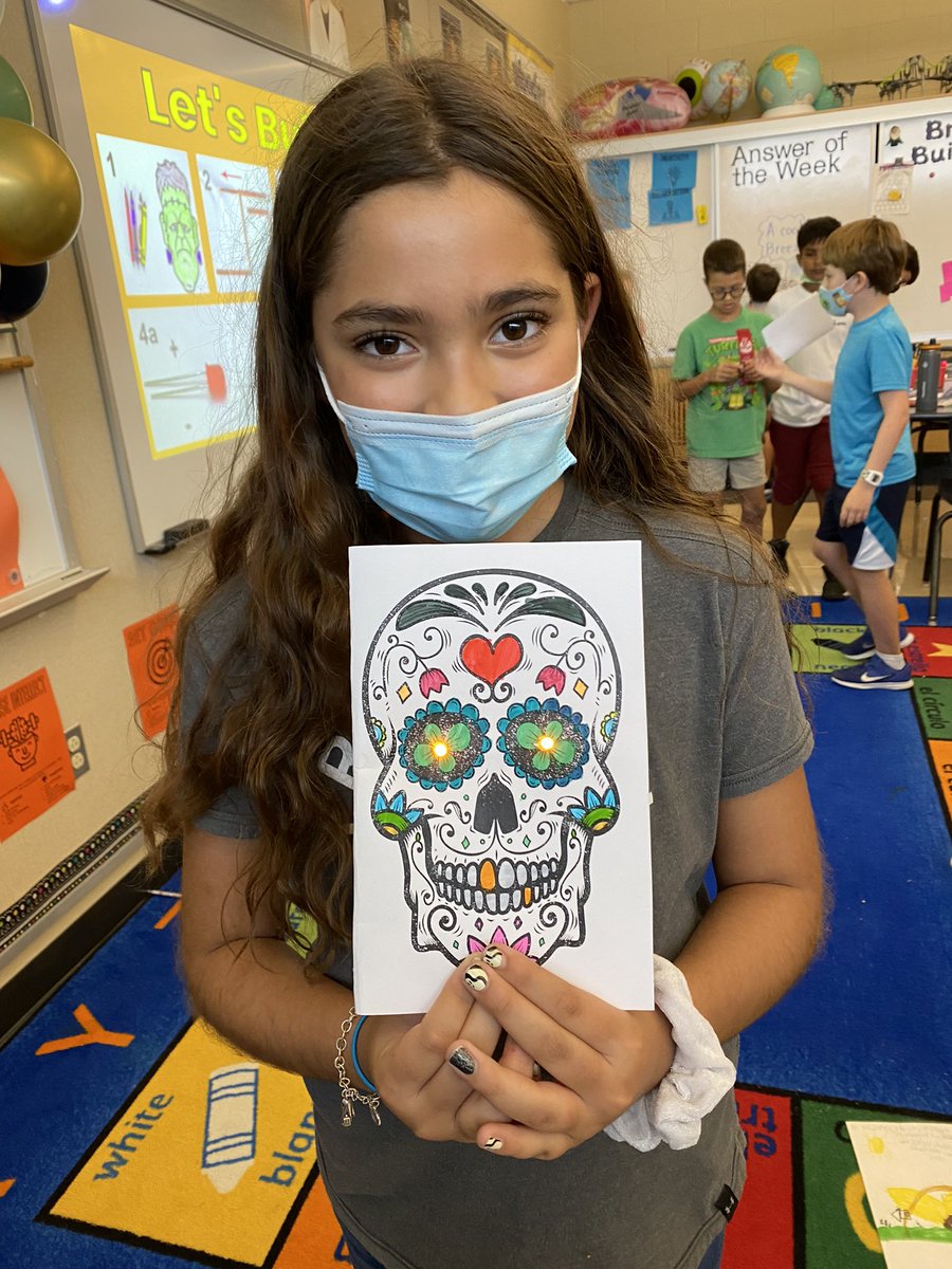 These <a href="/NEISD/">North East ISD</a> 3rd grade scholars used their understanding of systems to build paper circuits with a fall flair  🎃<a href="/Makerspaces_com/">Makerspaces.com</a>