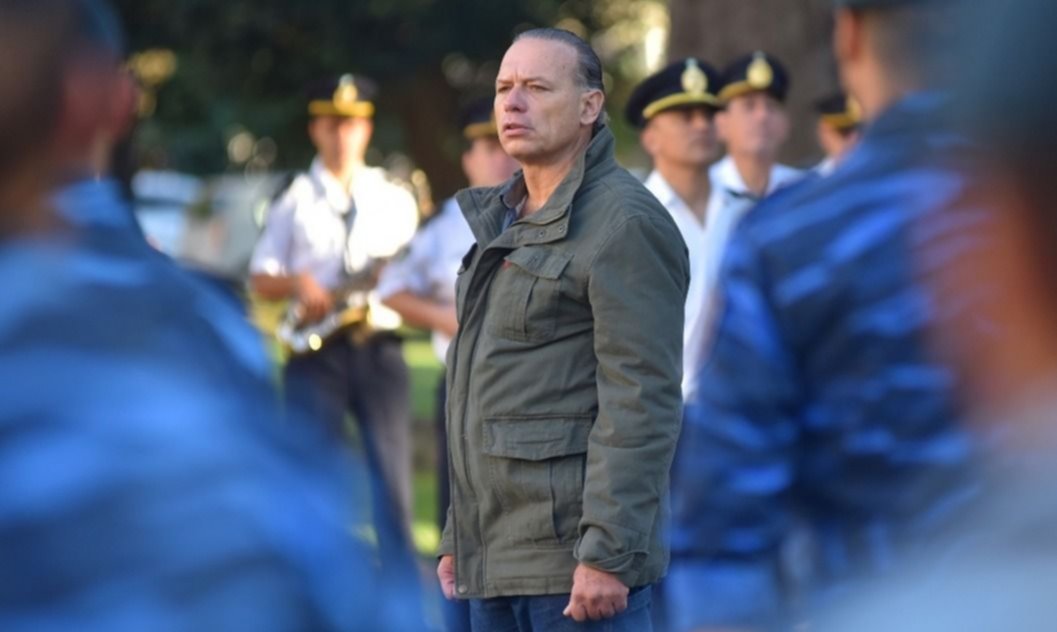 Sergio Berni convoca a policías retirados para patrullar las calles en Buenos Aires lu24.com.ar/sergio-berni-c…