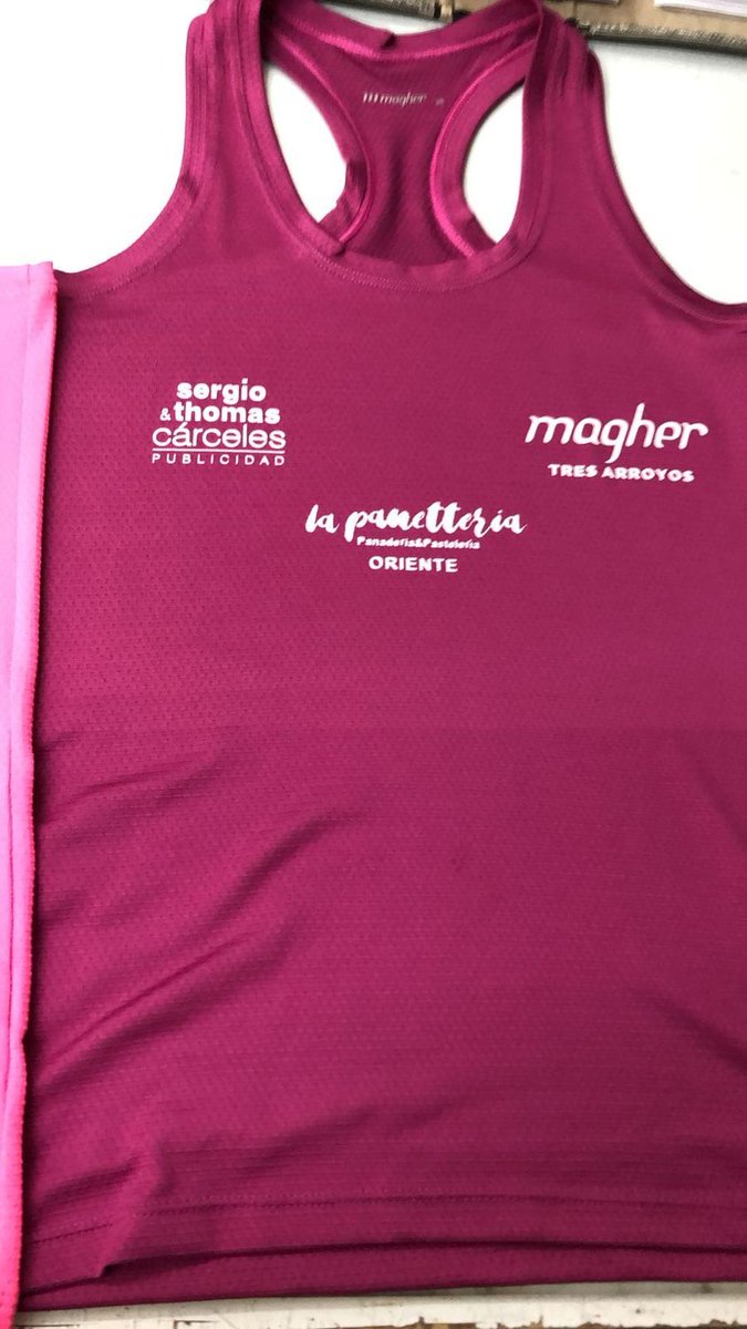 Belén Iardino recuperó su musculosa que había desaparecido en la pista de Atletismo Municipal lu24.com.ar/belen-iardino-…