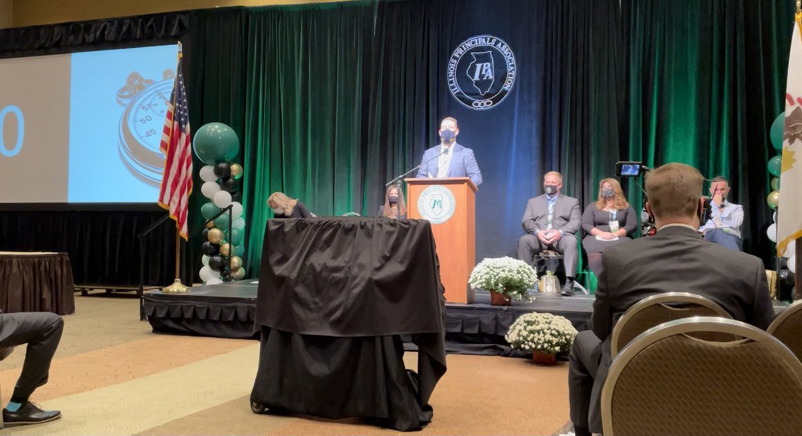 Lindsay Watts tweet media