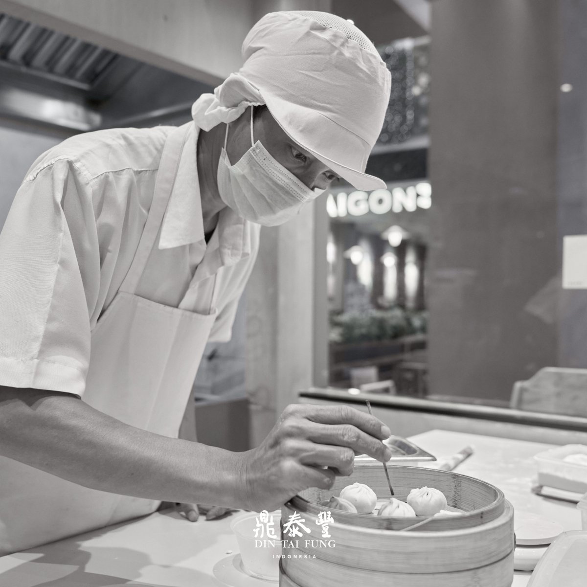 Behind each of our legendary and loved cuisine, there are hands of our professional and talented chef carefully cooking and make every Din Tai Fung delicacies come to your table.

Thank you very much for your amazing craft of tasty art ❤️