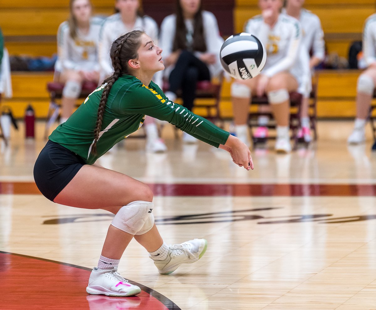 Medina's <a href="/chloewise22/">Chloe Wise</a> with the dig against Mags. <a href="/MedinaGrlsVball/">Coach Joe</a>