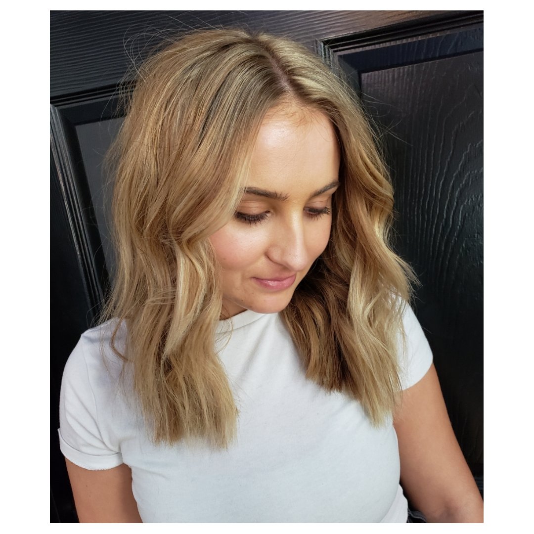 marfabarfa2's tweet photo. Hey guysss I hardly ever post on Twitter but it would mean a lot if you came and got your hair done by me! 🥺❤ Located in downtown Davenport! I promise I'm pretty good! 😜 https://t.co/FwPcC7bXHP