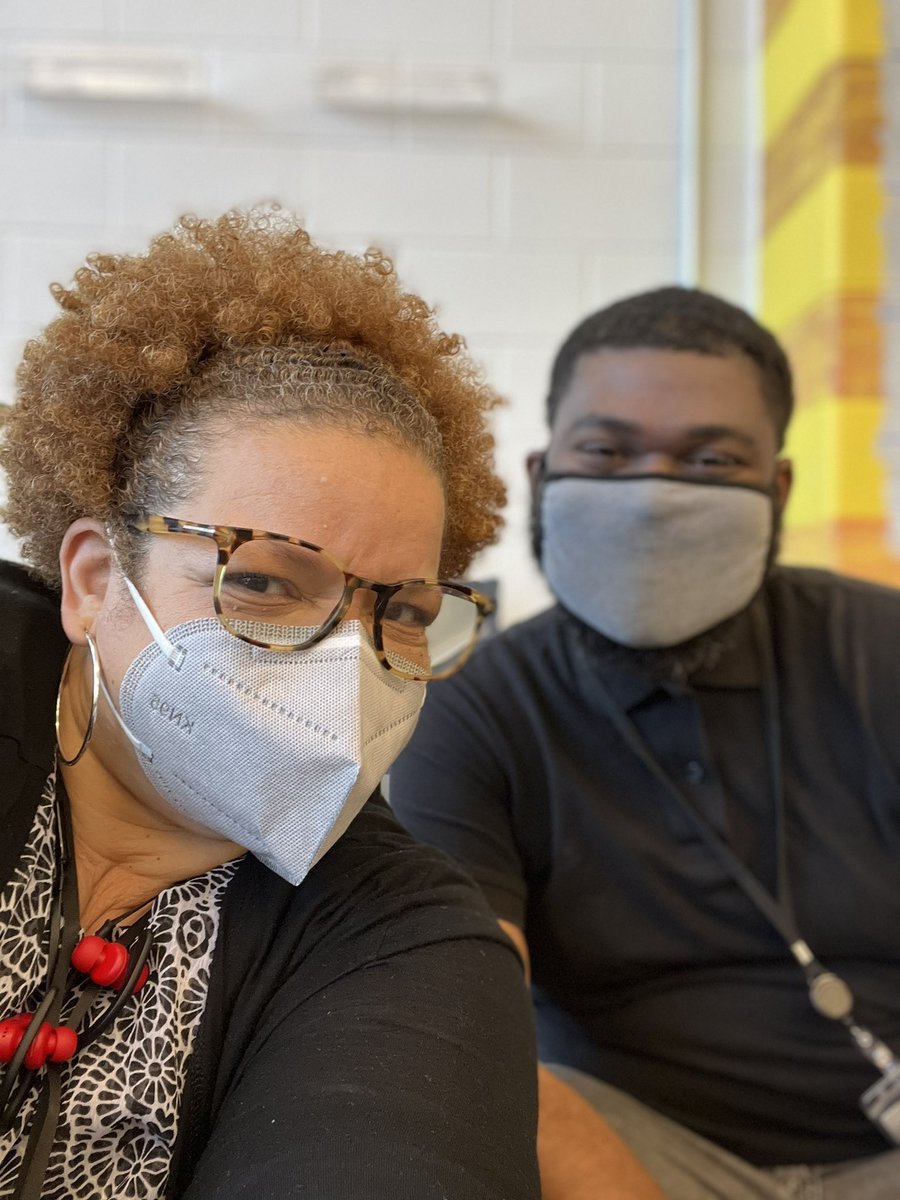 preparing to facilitate #edtech training to all of our <a href="/APSPrice/">Price Middle School</a> Ts w/the help of instructional coach <a href="/myteacherSwint/">Mr. Swinton</a> <a href="/PBS_Atlanta/">Purpose Built Schools Atlanta</a> #ChoosePurpose #PBSAInstructTech #TechWithPurpose