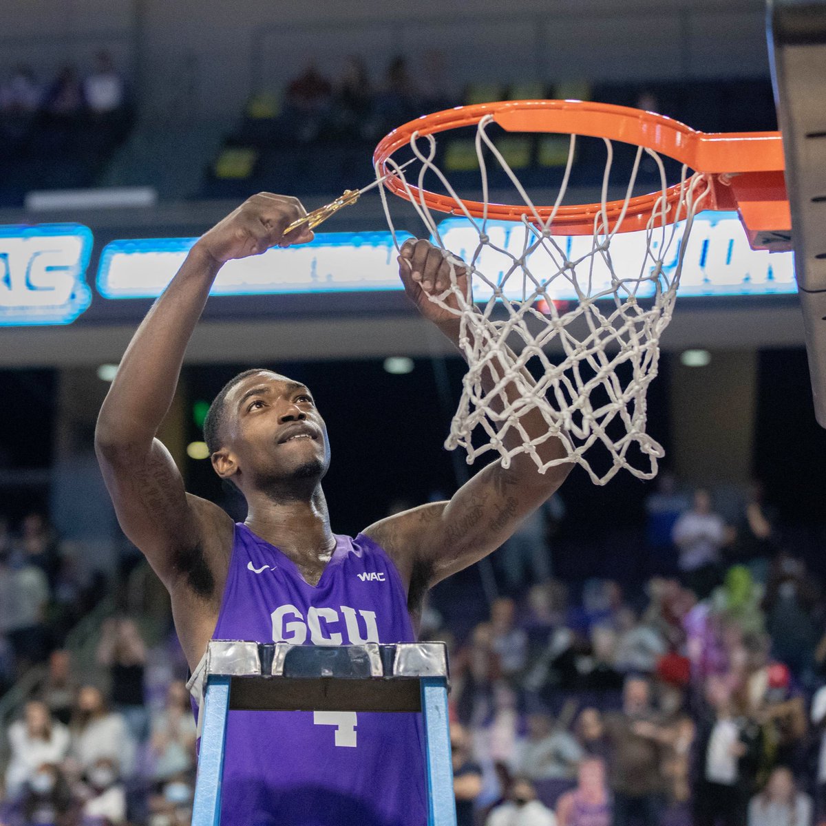 GCU_MBB's tweet photo. Four days until we play for O. 💜 #O4Ever https://t.co/G7O07AOX0x