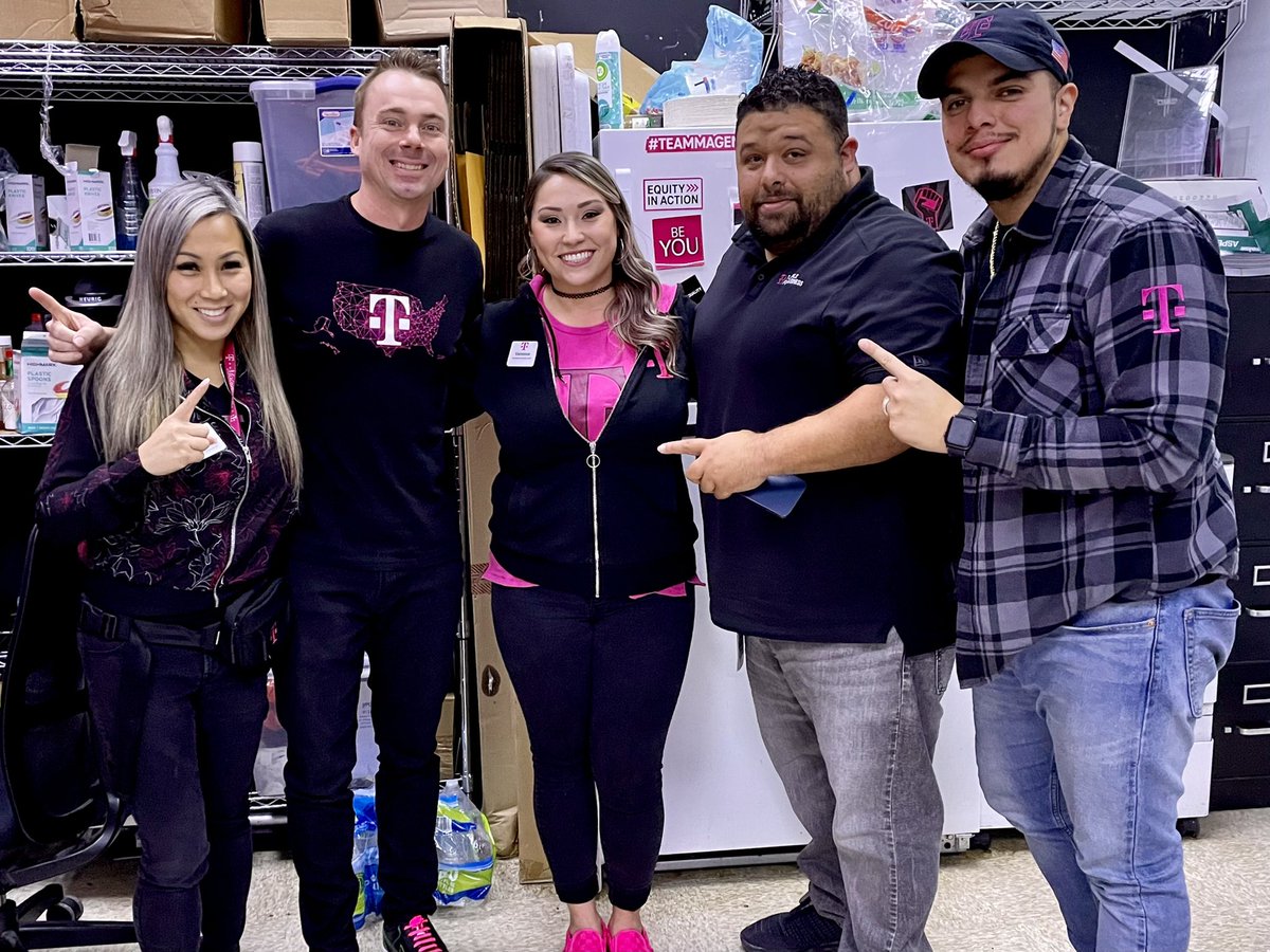 Briana Vanessa Benavides (@vanessa_benavi) on Twitter photo Got to spend some time with these Great Leaders today!! #MetroFlex #Mambas #MagentaLife #LoyaltyGoesHard 🔥🔥 <a href="/brad_potts/">Brad Potts</a> <a href="/robert_tovar2/">Robert</a> <a href="/Trizzzie/">Trizzie Nguyen</a> <a href="/iCarlosG214/">Carlos Guillen</a> Got to spend some time with these Great Leaders today!! #MetroFlex #Mambas #MagentaLife #LoyaltyGoesHard 🔥🔥 <a href="/brad_potts/">Brad Potts</a> <a href="/robert_tovar2/">Robert</a> <a href="/Trizzzie/">Trizzie Nguyen</a> <a href="/iCarlosG214/">Carlos Guillen</a>