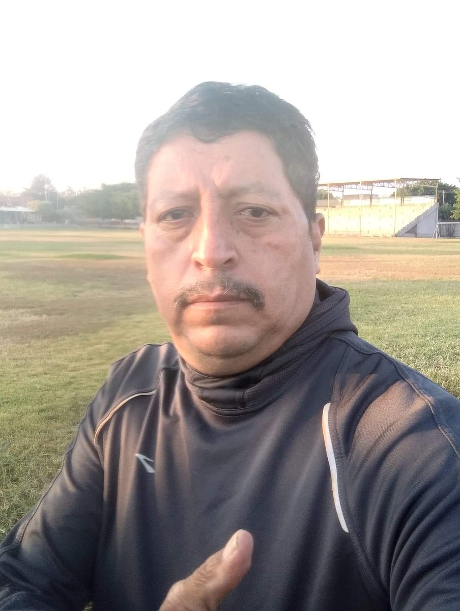 Danieells12's tweet photo. Reynaldo Robles Vara guapo de Morelos https://t.co/mxHpek1fSv
