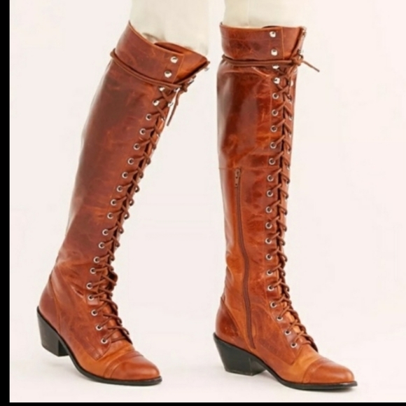 TJsHeart89's tweet photo. So good I had to share! Check out all the items I'm loving on @Poshmarkapp from @FashionnRiver #poshmark #fashion #style #shopmycloset #drmartens #freepeople: https://t.co/JdjK0Ph16w https://t.co/RU0xxNSLRt