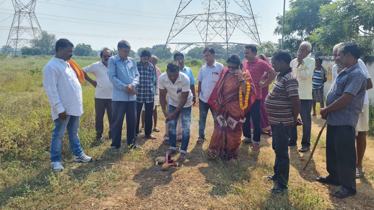 ktete73bjp's tweet photo. Bhumipujan Of Community Center , CC Road & Open Pendal.
At
#Deuli , #MugdhiPada. #Bhalupad , #Rengalbeda. https://t.co/VU0aXF47Or