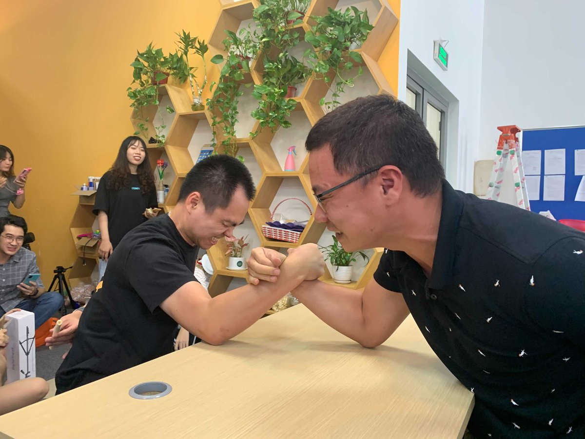 idlecyber's tweet photo. Photos hiding something interesting in our game studio.
#AFK #BeeMob #IdleCyber #NFT #Game #Blockchain https://t.co/YkWWIo5hXU