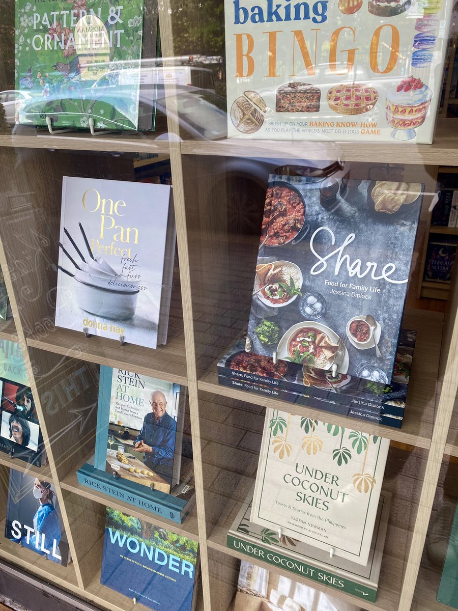 diplock_jessica's tweet photo. As a first time, self published author moments like this are gold dust! Seeing my book in the window of Constant Reader bookshop made my day. #author #cookbook #selfpublished #cookbookauthor #foodwriter #recipes #recipewriter https://t.co/HyubQIItvt
