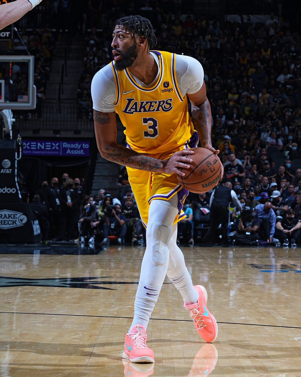 SLAMKicks's tweet photo. Name AD’s Kobe 6 colorway. https://t.co/kVaQOufrxt