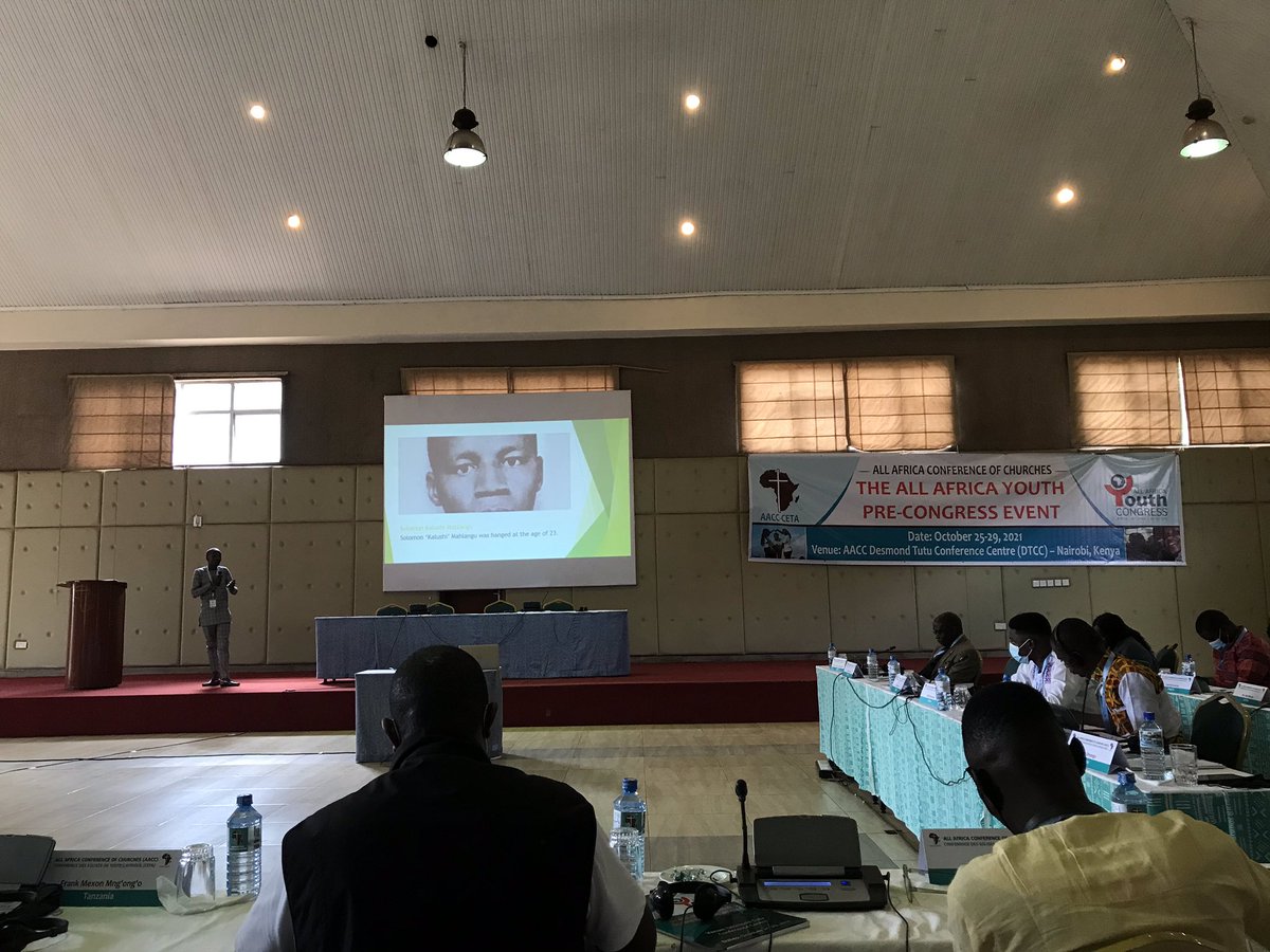 BrendaLukong's tweet image. Amos Onyango speaks on “Reigniting the Pan African Movement in the 21sth Century” 
“Give youth the opportunityto lead” #Amos2021 #AfricaMyHome #AfricaMyFuture #YouthConnekt2021 @AaccCeta @CollinsShava @aaccyouthprog