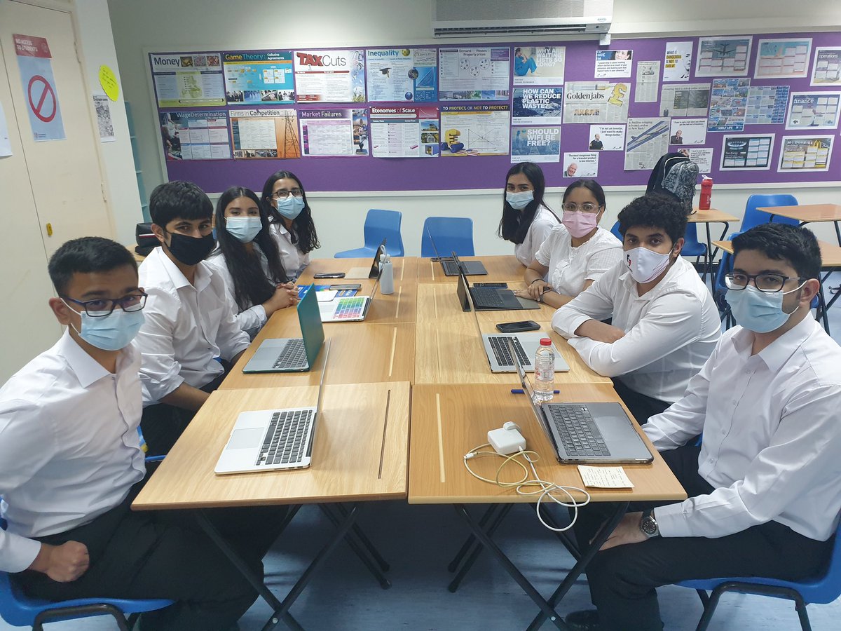 StChrisBusEco's tweet photo. And we're off!  The Trade Quest 2021 competition, held virtually,  kicked off last night with the first round of strategy presentations. @BahrainBourse #StChris6th #StChrisBusiness #TradeQuest https://t.co/dxi27v3fyb