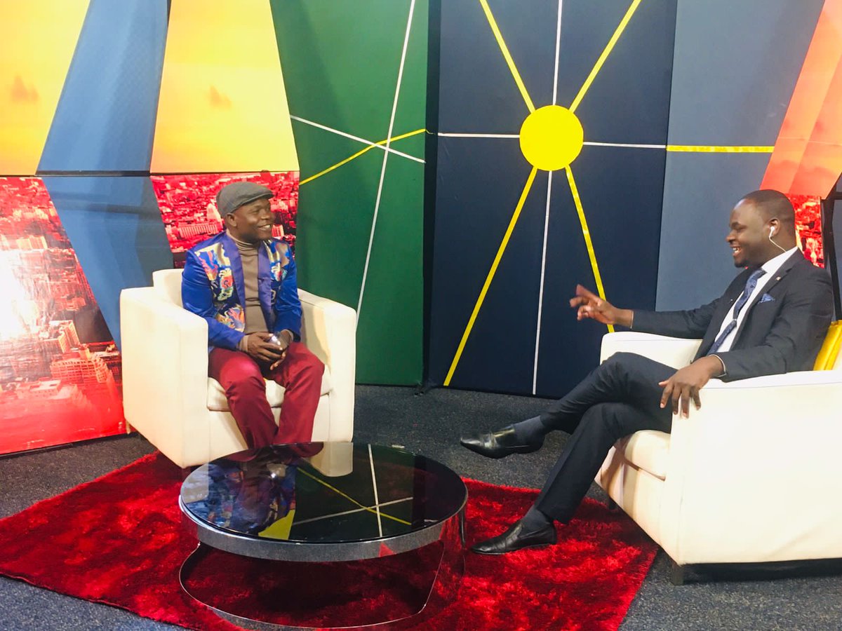 Y254Channel's tweet photo. Good morning 🌞
Umewahi kuwa kwa competition na msee, ilikuwa ya nini na kuliendaje?
#YInTheMorning @sankarakayesu @RamAguko https://t.co/KsGPmJ8310