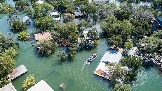 WBG_ClimateEnv's tweet photo. The global economy is primed for a post-pandemic resurgence, but countries are balancing long-term climate risks against short-term recovery actions. See how the Green Recovery Dialogue is addressing this complexity π https://t.co/o79cgqq4vq #FastForwardClimateAction https://t.co/mUasEk9CiA