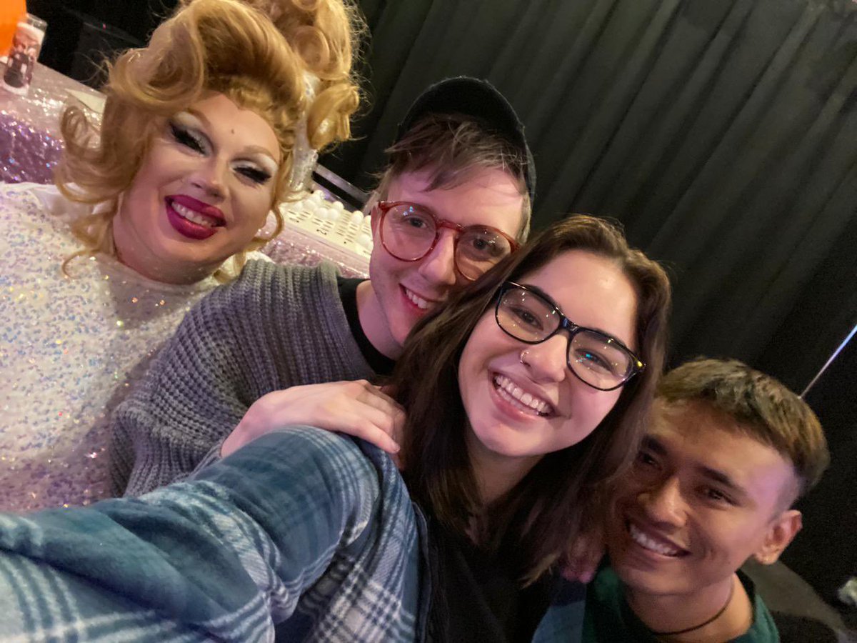 intern paula🥝 tweet media