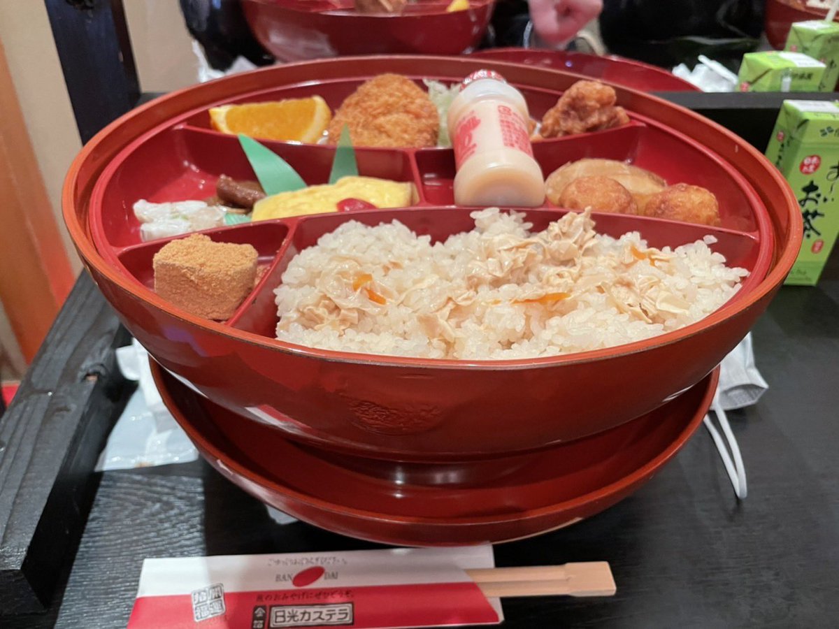 kashimura1954's tweet photo. 日光三佛堂にやってまいまりました！
ここには千手観音、阿弥陀如来、馬頭観音の3体のご本尊がいます(^-^)
こういった場所はなんだか心が洗われます^_^
お昼も有名な湯葉ご飯を食べて、午後からも楽しみましょう！ https://t.co/teAf4aYLmj
