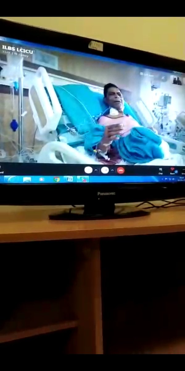 akanshaanand221's tweet photo. @SonuSood Please sir save my father's life 🙏🙏🙏 https://t.co/CF1PBFszSx