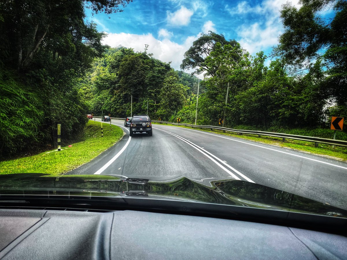 elzalyff's tweet photo. Alhamdulillah… Turapan Disepanjang Jalan Di Bukit Ampang Impian Terbaik 👍🏼. Tiada Lubang Tiada Kerisauan … Tahniah @JKR_Hulu_Langat 

@PetraJayaMP 
@IrZulkefly 
@RoslanMdTaha 
@JKRSelangor 
@JKRMalaysia 
#zeropotholes 
#jasakepadarakyat https://t.co/dvGokQfXqG