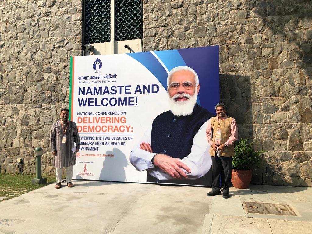 sreeramchaulia's tweet photo. The stage is set for @rmponweb's national conference on @narendramodi's #20yearsofsevasamarpan, with the inaugural address by @AmitShah ji at 12 PM today. Please watch it live at https://t.co/Mh3yEzHZiY https://t.co/Sdn2yUpeeV