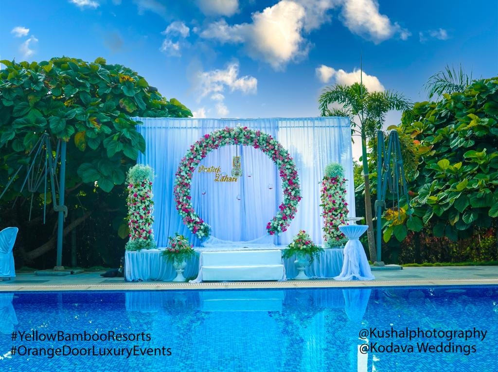 ResortYellow's tweet photo. Hold on to the moment that lasts forever…Our poolside venue makes it a perfect place to make your special day a memorable one.
Visit-https://t.co/Y00OSyCLjb
#destinationwedding #weddingplanner #weddingphotography #weddingseason  #pool #bride #weddingphotography #weddingday https://t.co/pnRWGeUvB9