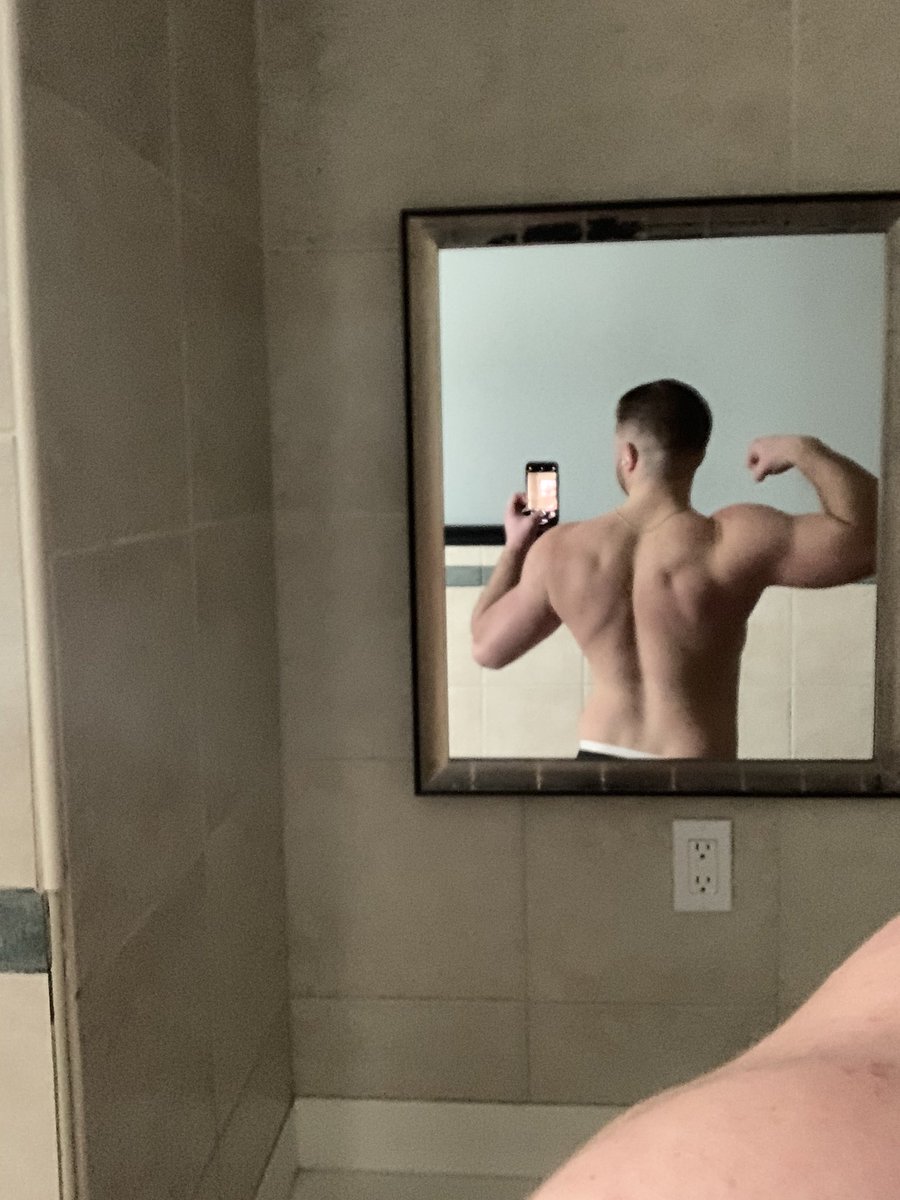 beefbro13's tweet photo. Need rubs. https://t.co/gyKGDGlwqw