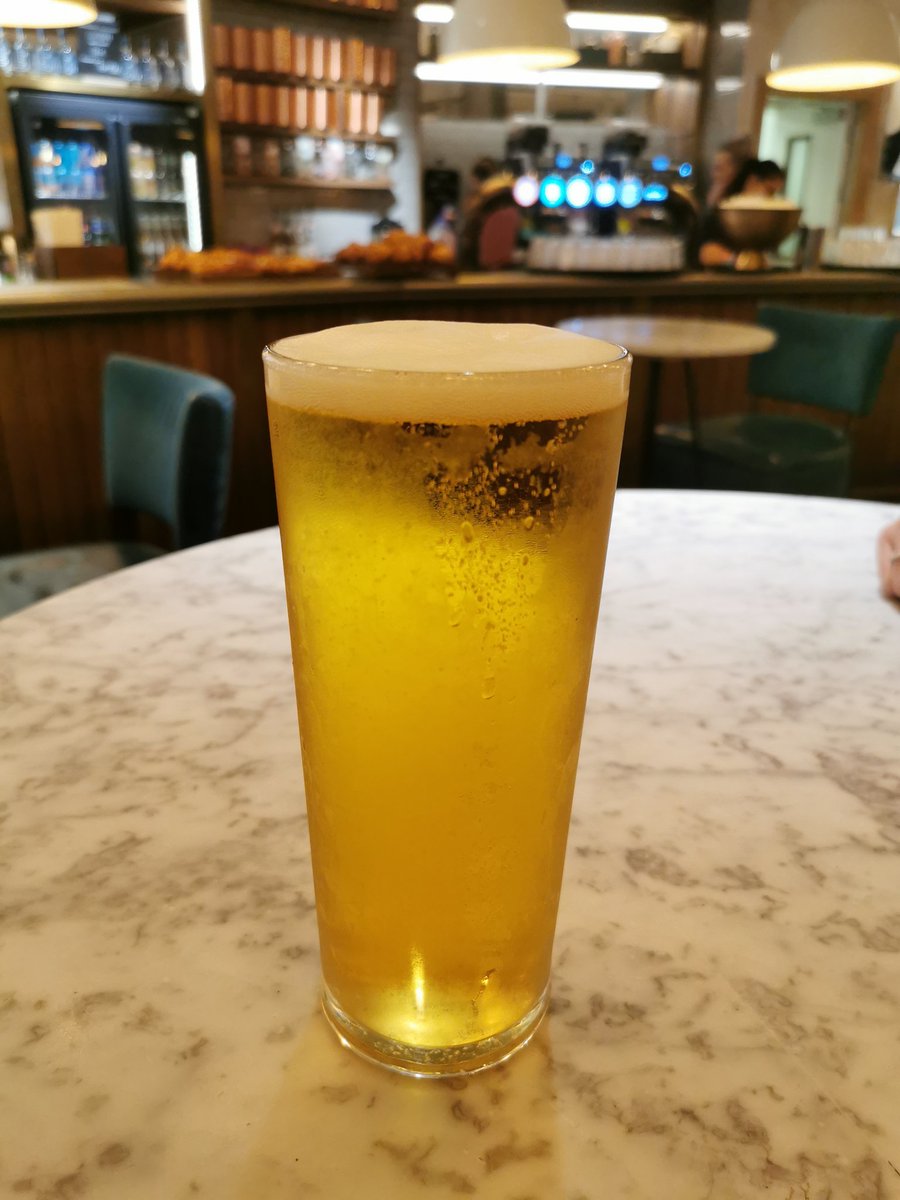 jayclark0106's tweet photo. It would be rude not too π
#PintOclock https://t.co/Twm6v0PwOQ