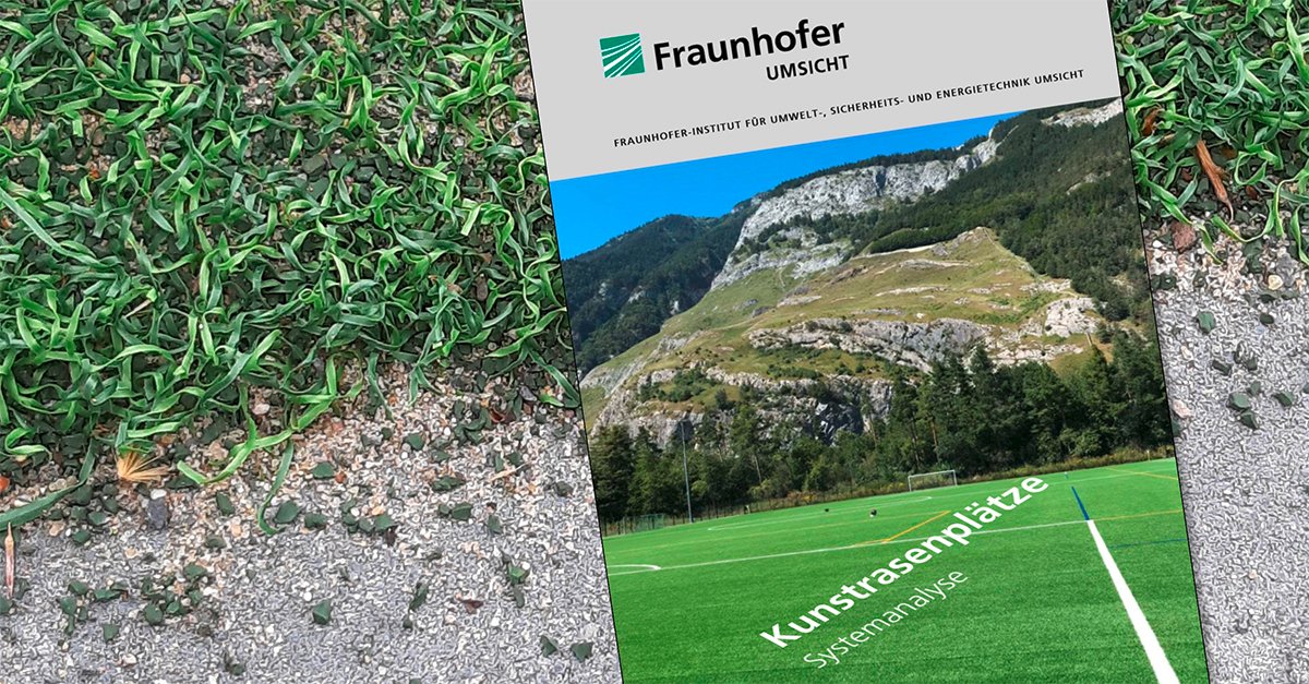 UMSICHT's tweet photo. Frisch veröffentlicht: unsere #Systemanalyse zu #Kunstrasen|plätzen. Im Fokus stehen u. a. die Freisetzung von #Mikroplastik, #Recycling und Standortwahl. Zudem gibt es Empfehlungen für einen nachhaltigeren Sportplatzbau. #Nachhaltigkeit
➡️ https://t.co/NA6hnjywi7 https://t.co/1gIxG8tVMF