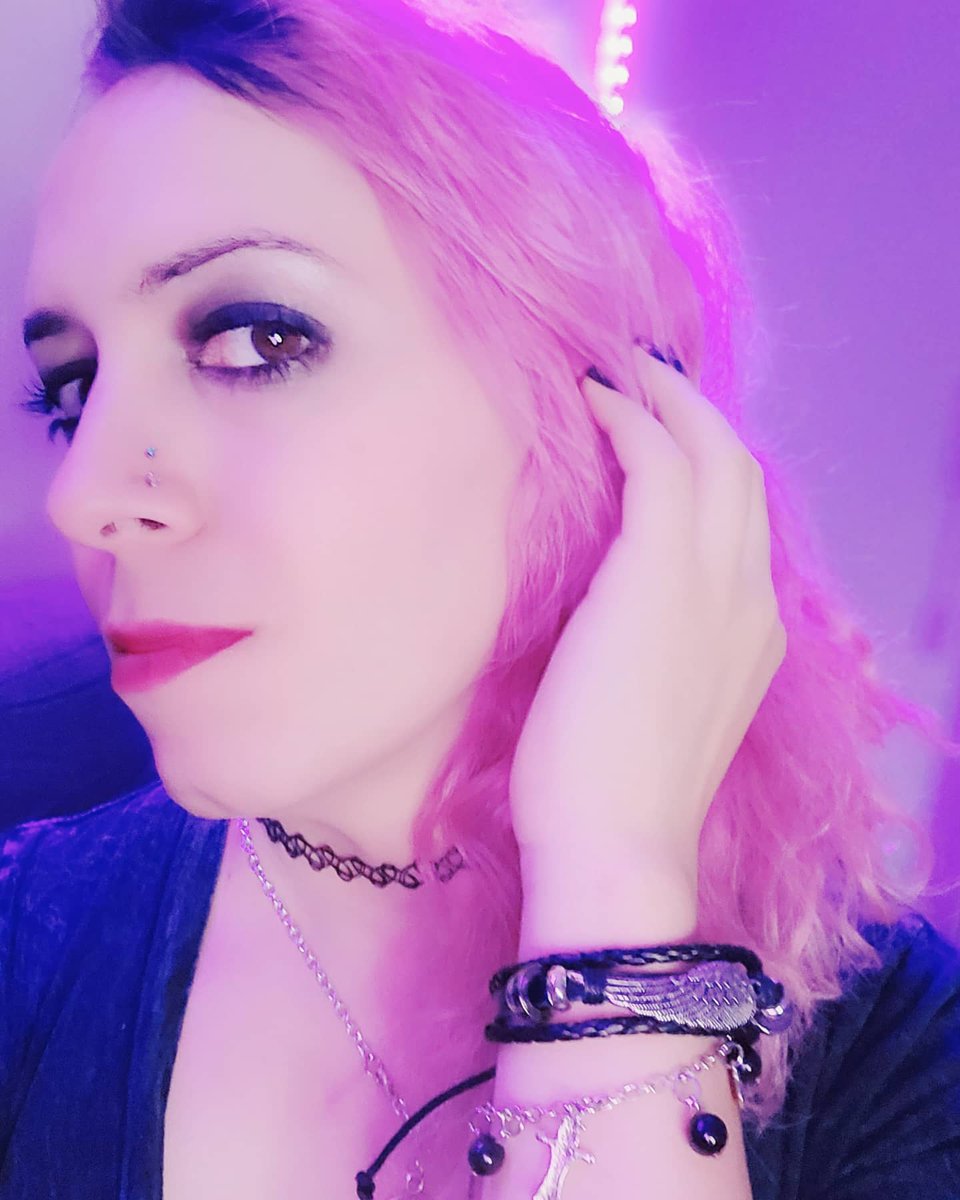 Maxine Juniper Newman tweet media