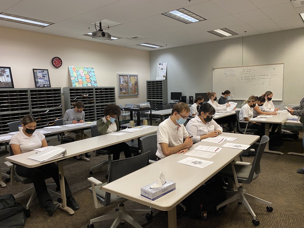 lvmpd_dispatch's tweet image. Welcome to our newest Dispatch Explorers! Our volunteer advisors are ready to mentor you! #lvmpdexplorers #knowledgeispower #lvmpddispatchexplorers