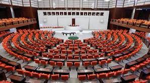 Gündemi "Patron kızar mı?" demeden konuşmaya hazır mısınız?
9'da #Twitter #Facebook ve #YouTubeLive 'da.
"Tezkere, koalisyon, yerlilik, millilik..."