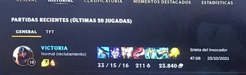 SingingCat2's tweet photo. Cuando me das first Blood con zed x) https://t.co/8SKBSxAIEM