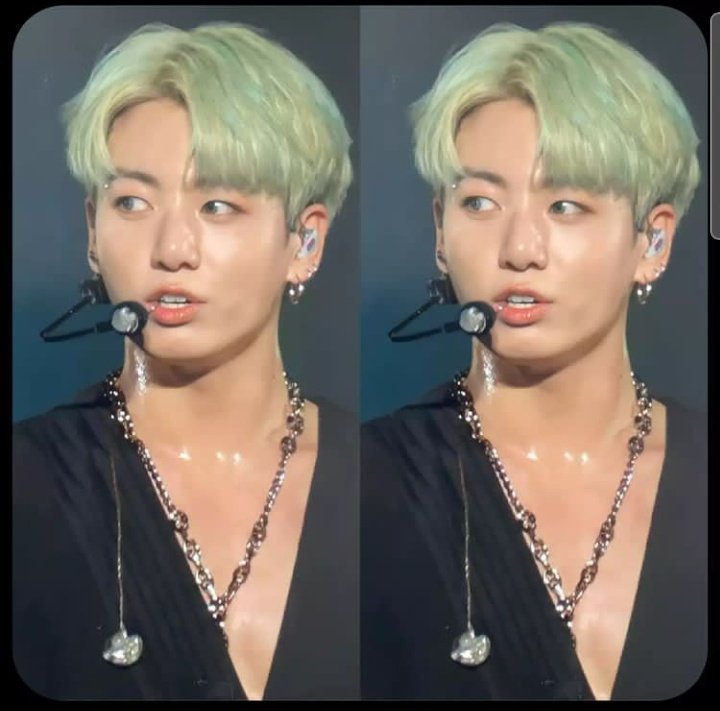 vkookcomic's tweet photo. 𝐎𝐌𝐆🥵🔥🔥🔥

#jk #bts #jungkook https://t.co/Jfvpp9zYbi