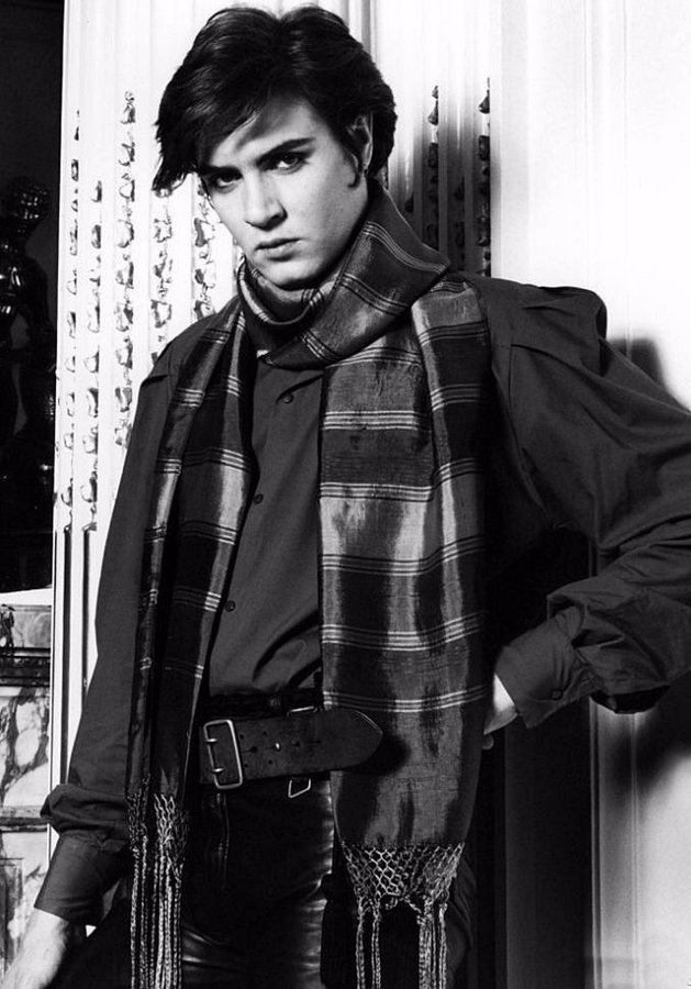 MLiliane1978's tweet photo. Happy birthday to the best frontman on planet earth and of the universe 💓

#SimonLeBon(1958.10.27) 
Happy 63rd Birthday Simon! 

Who are you...？ 
Bon, I'm Simon Le Bon...
#aviewtoakill #duranduran #mostbeautifulsinger https://t.co/hW8rGgOBBf