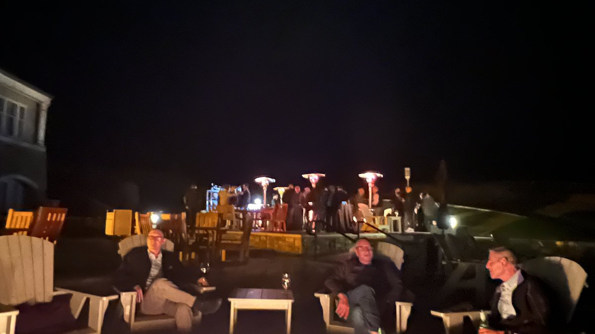 R “Ray” Wang 王瑞光 #Cupertino #AI #Energy R.NFT tweet media