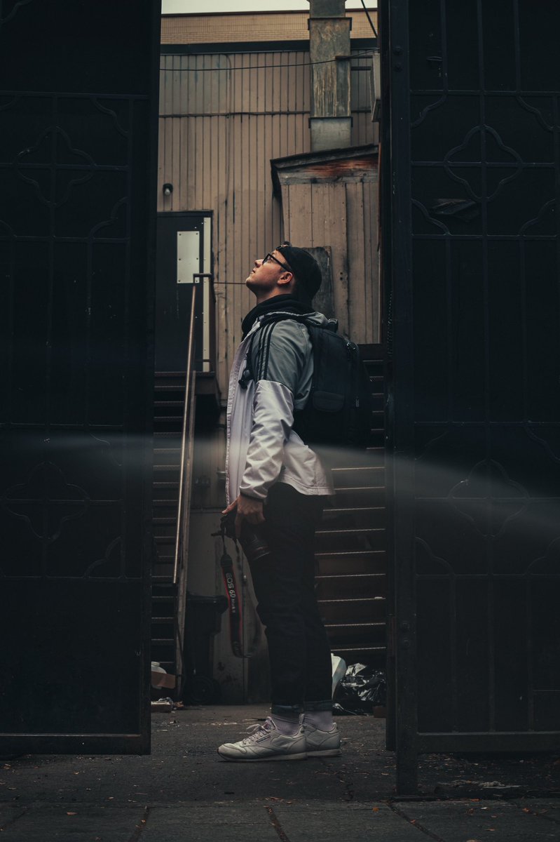 JFilmz514's tweet photo. Looking up to bigger and better things💎
Shoutout @jaylauz the wizard📸🧙🏻‍♂️
•
•
•
•
•
•
#urban_feature #nightshooters #subshooterz #streets_vision #streetsshots #streetgrammers #streetmobs #montreal_gallery #mtl_gram #depthmafia #photography #streetphotography https://t.co/n5EuxK9wl5