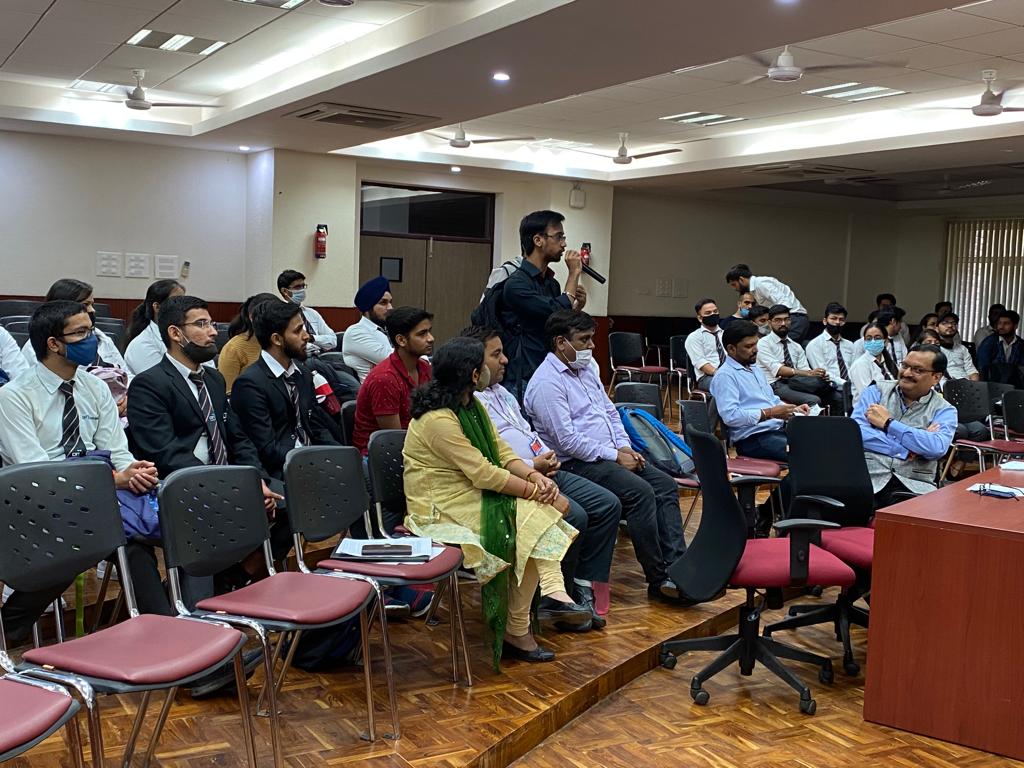 ciies2's tweet photo. Hey everyone,

Institution Innovation Council  of DIT University organised a session  Entrepreneurship and Innovation as Career Opportunity on 22 October in Seminar Hall, Visvesvaraya building , Dehradun.

Here is the glimpse of the event. 
#innovation #ideas #motivation #money https://t.co/kLOZuZ1WR2