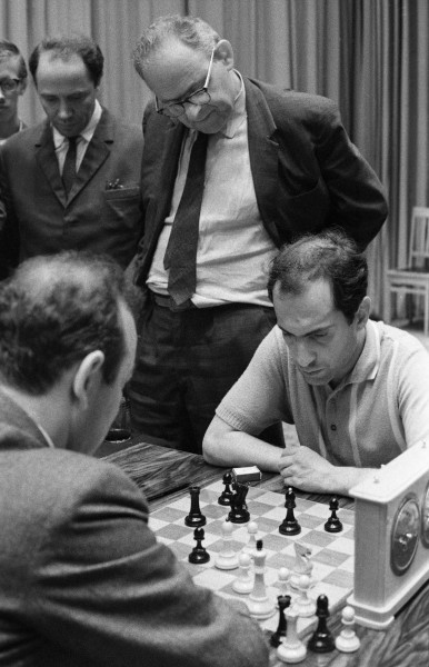 Douglas Griffin on X: Karpov-Korchnoi, 18th match-game, FIDE Candidates'  final, Moscow 1974. (Source: TASS, photographer: V. Savostianov.) #chess   / X