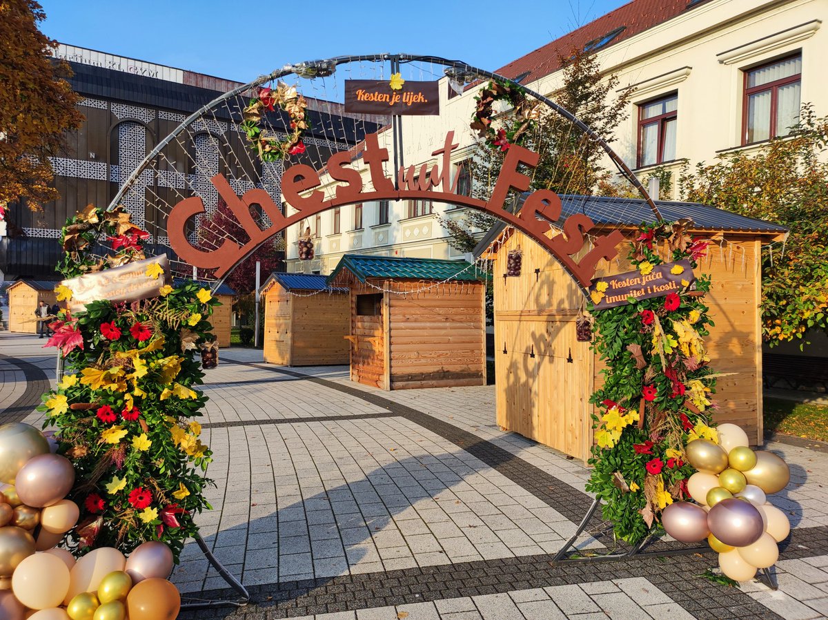 hamdijalj's tweet photo. Bujrum na festival kestena #Cazin #Krajina #ChestFest #Bosnia #BiH @TravelBosnia @Visit_Bosnia https://t.co/0vJKrIH0xS
